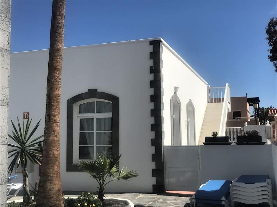 Lovely Villa - Pool Front, Private Roof Terrace, Wifi Fiber Optic Corralejo Buitenkant foto