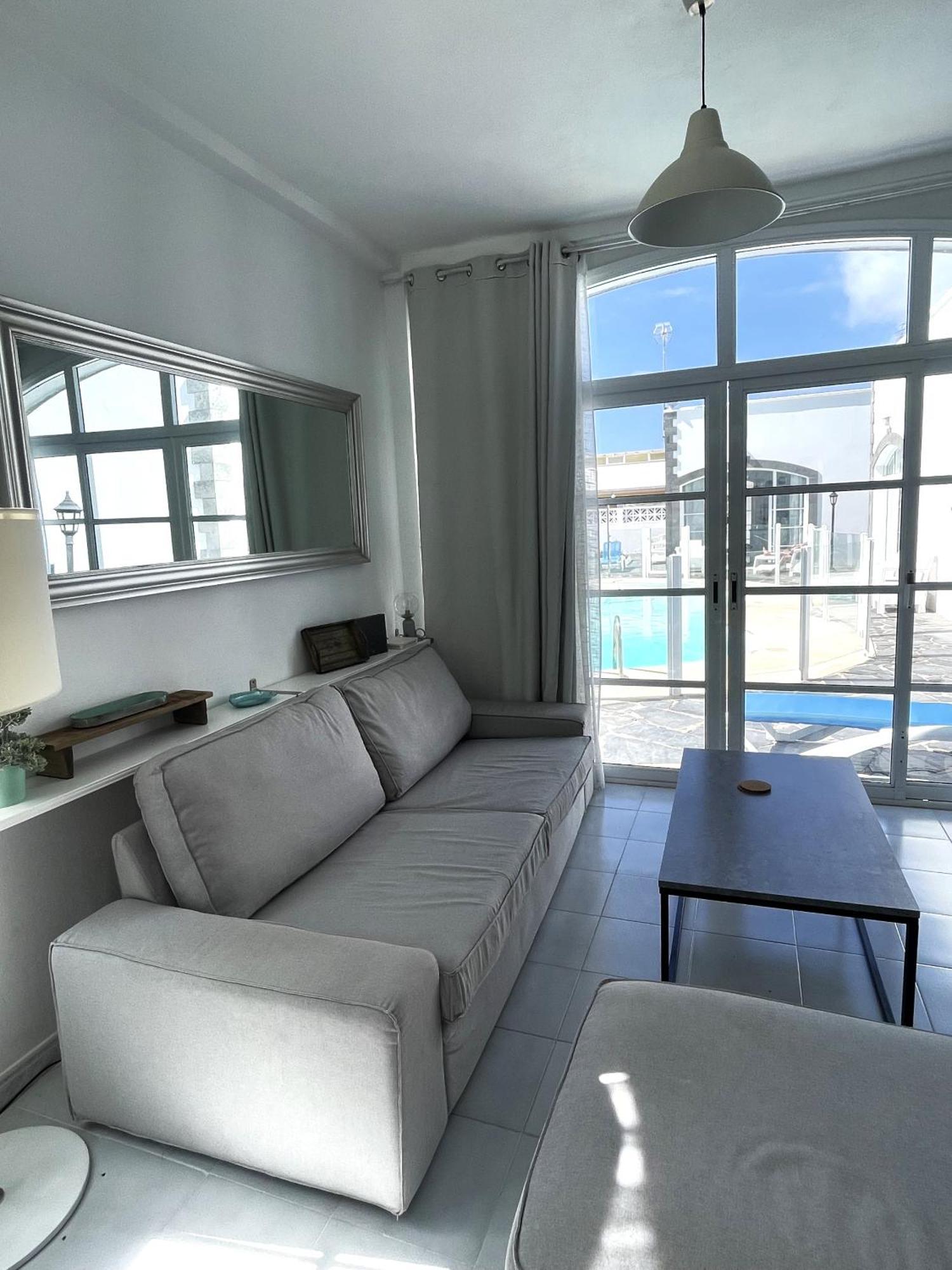 Lovely Villa - Pool Front, Private Roof Terrace, Wifi Fiber Optic Corralejo Buitenkant foto